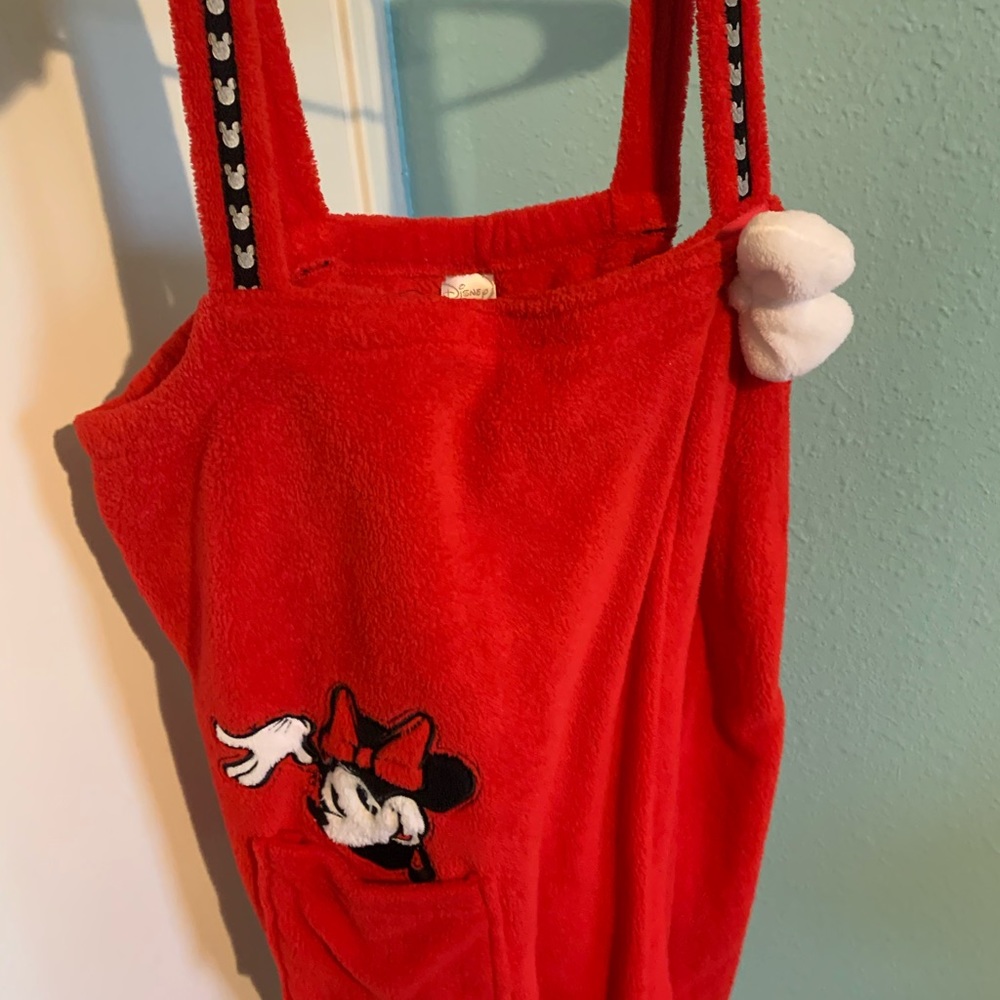 Minni mouse  bath robe